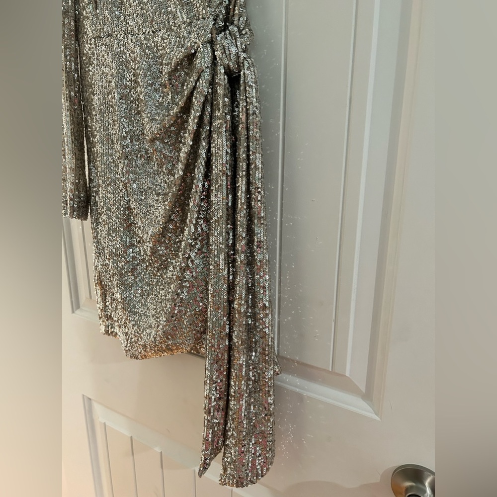 Silver Gianni bindi one shoulder dress (homecoming) - Picture 3 of 6